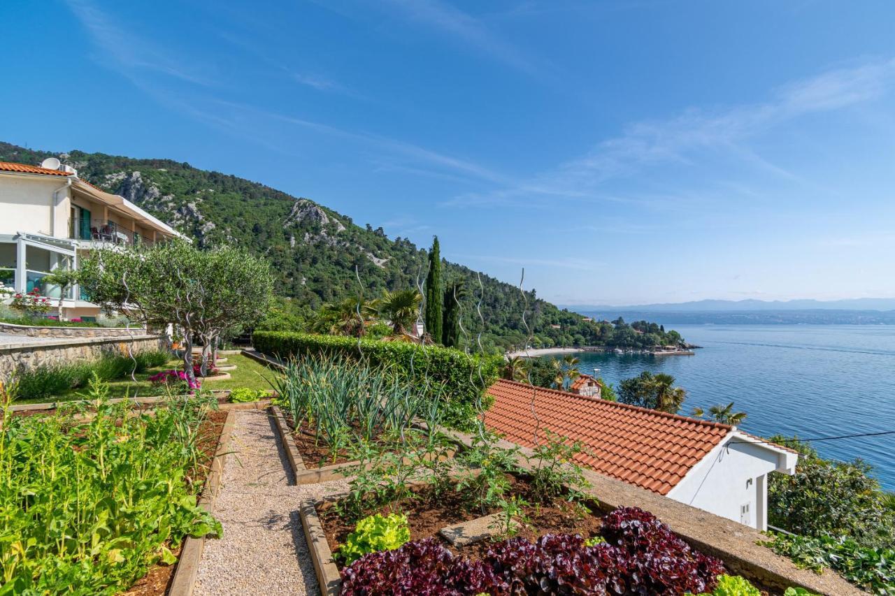 Apartments By The Sea Medveja, Opatija - 7720 로브란 외부 사진