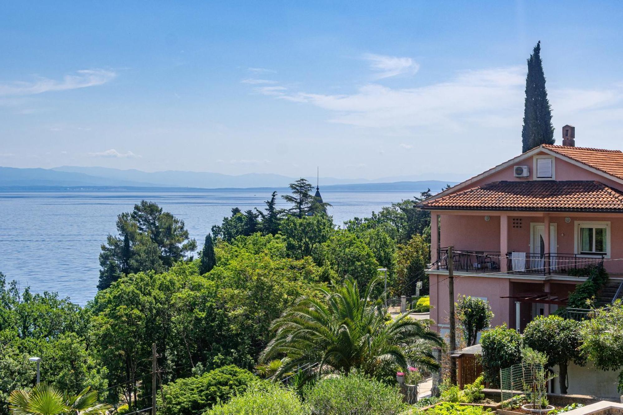 Apartments By The Sea Medveja, Opatija - 7720 로브란 외부 사진