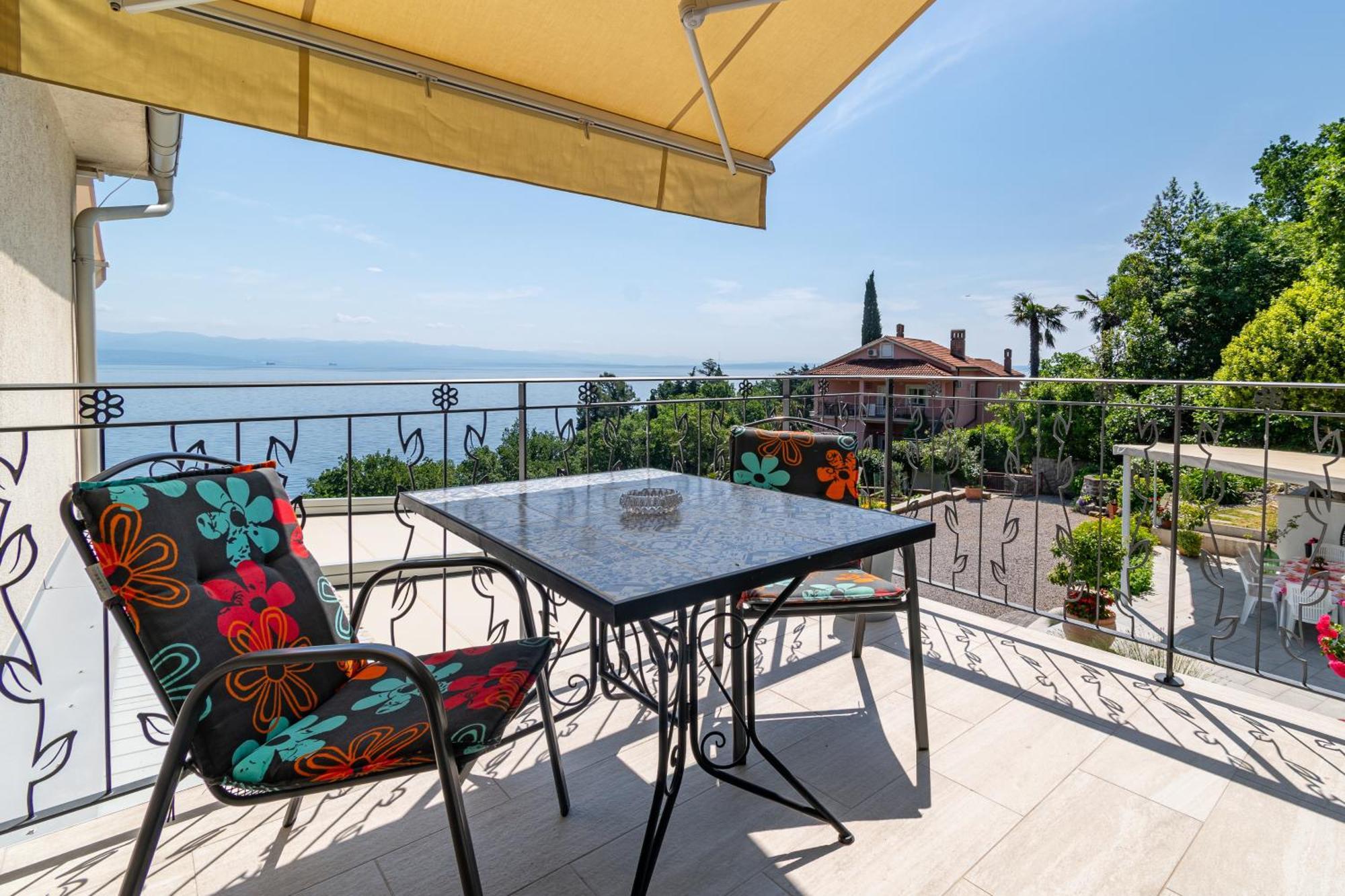 Apartments By The Sea Medveja, Opatija - 7720 로브란 외부 사진