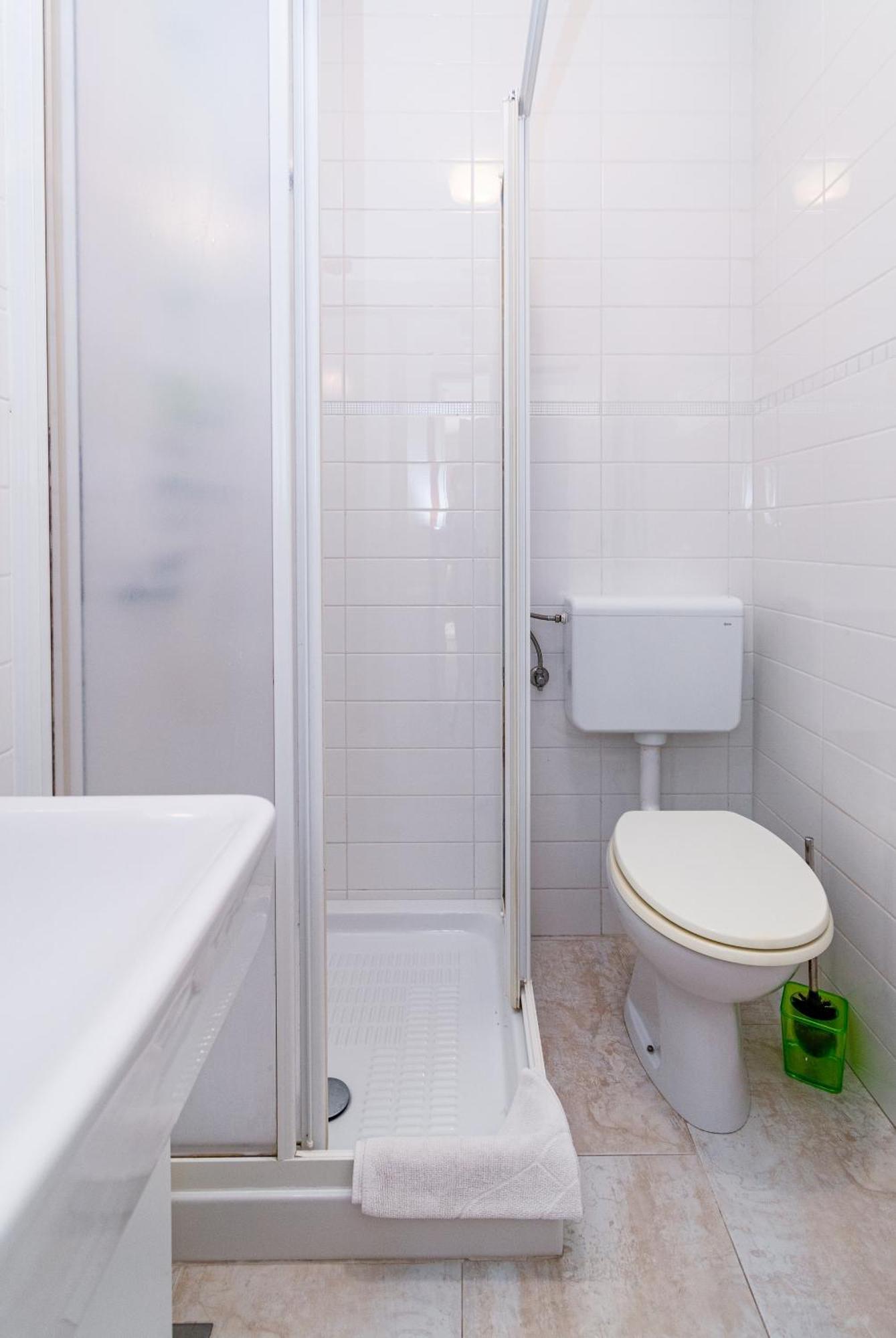 Apartments By The Sea Medveja, Opatija - 7720 로브란 객실 사진