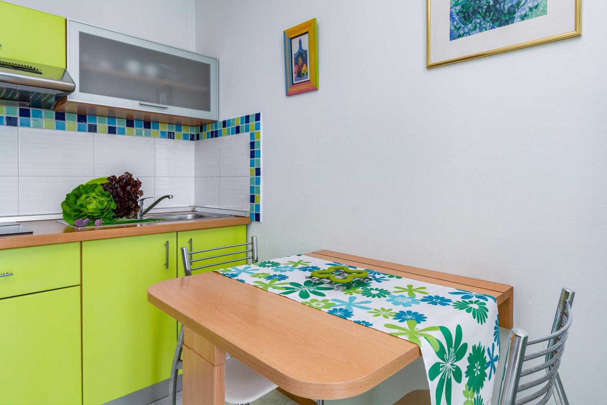 Apartments By The Sea Medveja, Opatija - 7720 로브란 객실 사진