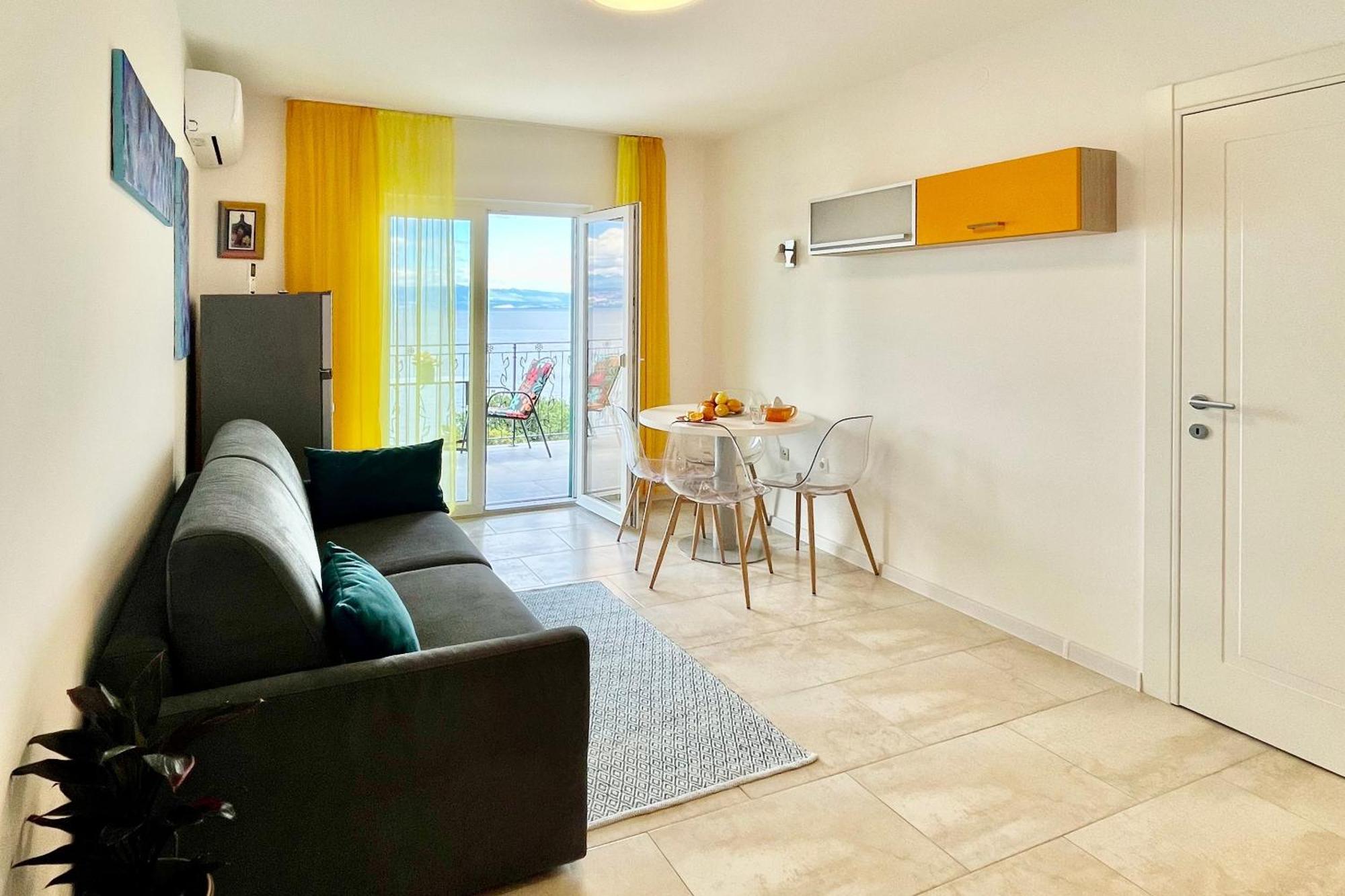 Apartments By The Sea Medveja, Opatija - 7720 로브란 외부 사진
