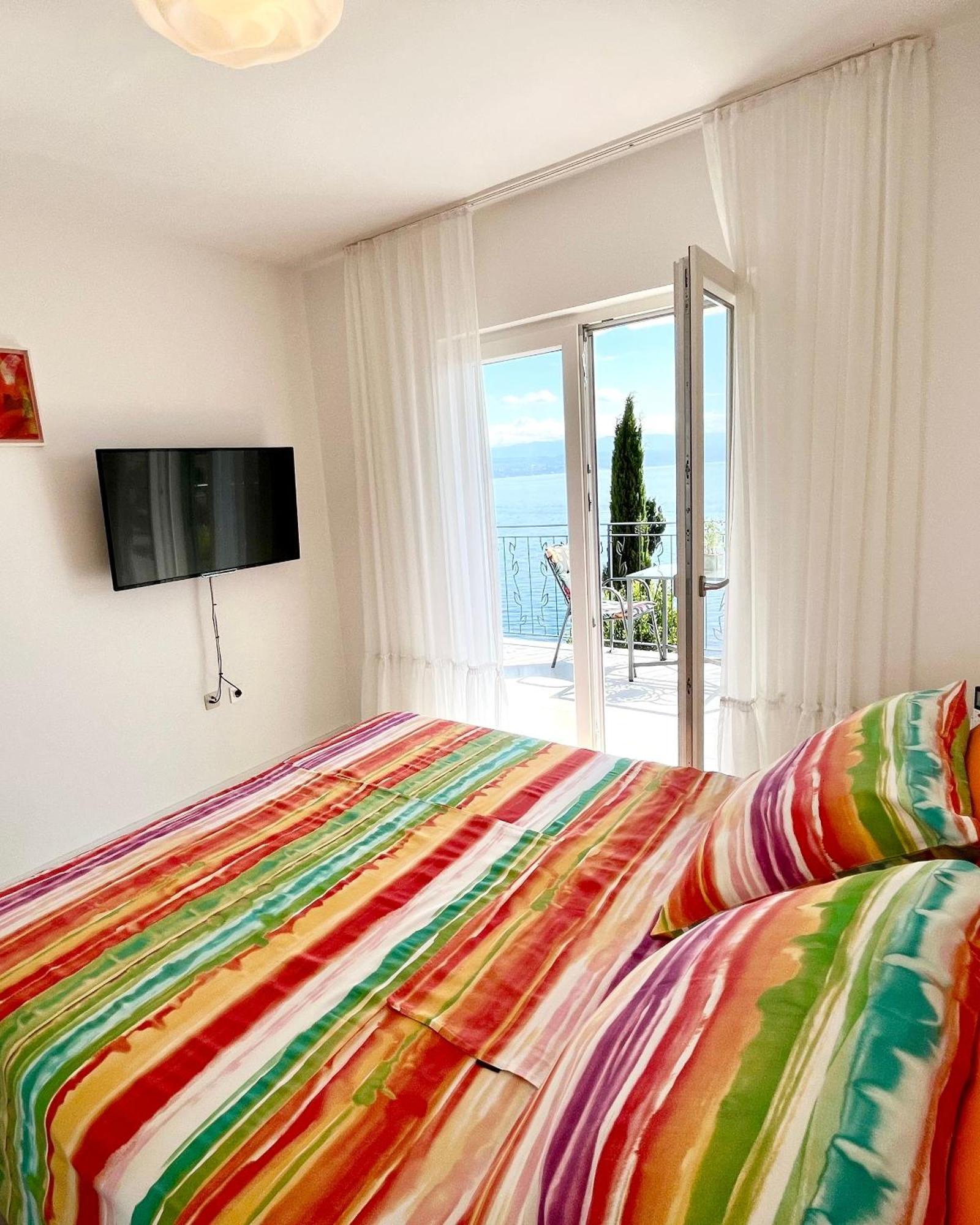 Apartments By The Sea Medveja, Opatija - 7720 로브란 객실 사진