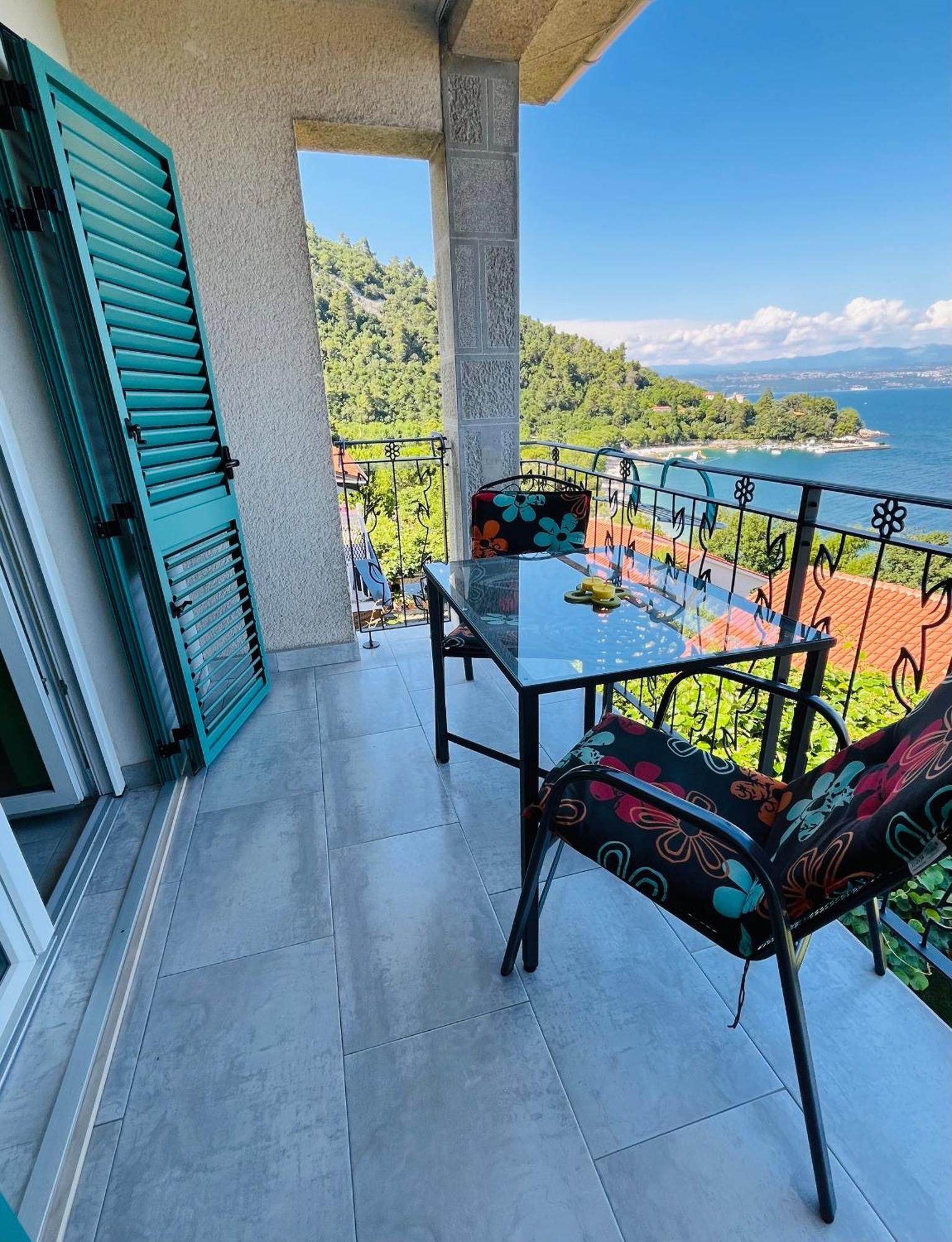 Apartments By The Sea Medveja, Opatija - 7720 로브란 외부 사진
